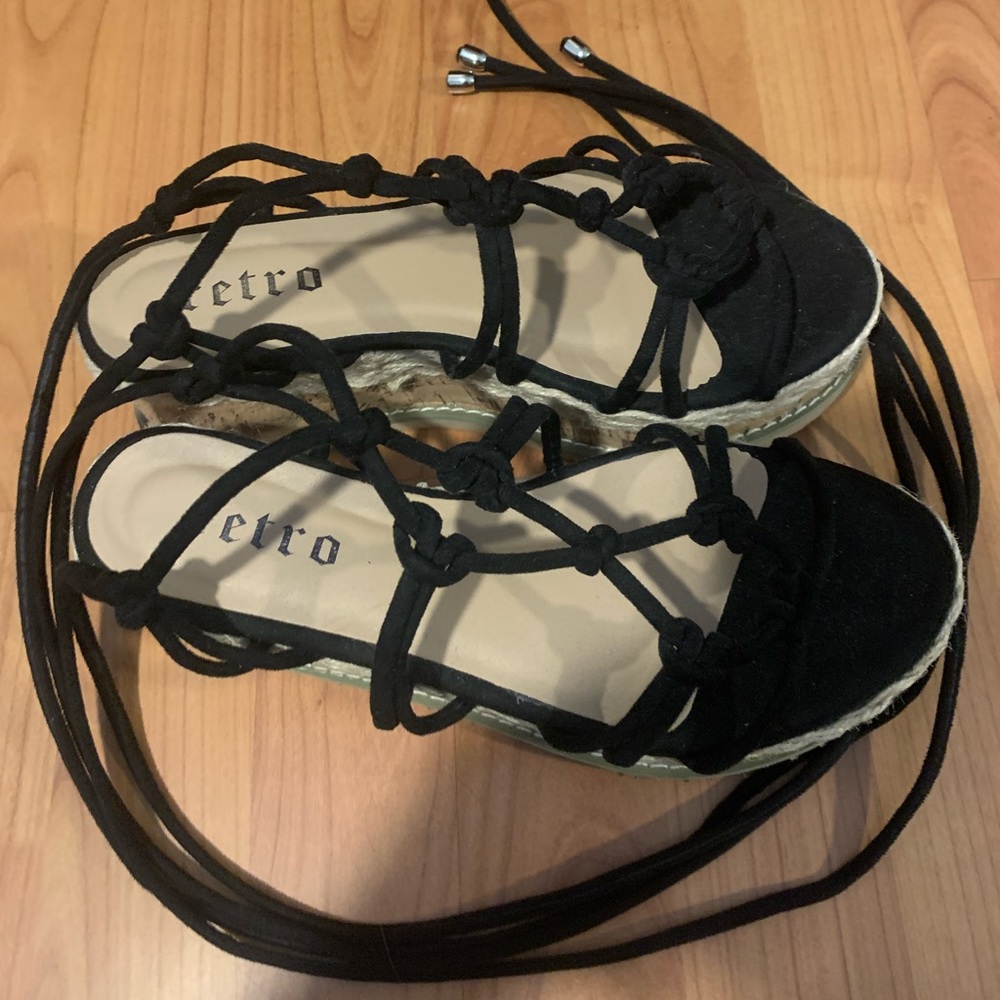 Retro lace up sandals